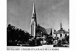 RIO SALADO - L'EGLISE ET LA PLACE DE LA MAIRIE